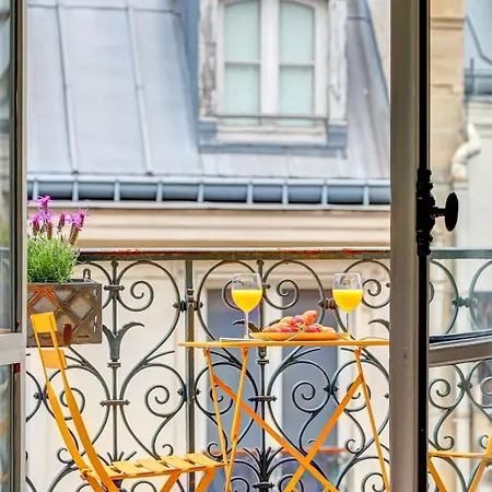 Bnbnova - Louvre & Palais Royal -